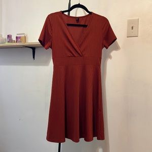 001 Burnt orange dress medium
